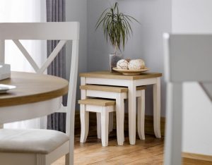 Davenport Roomset Detail